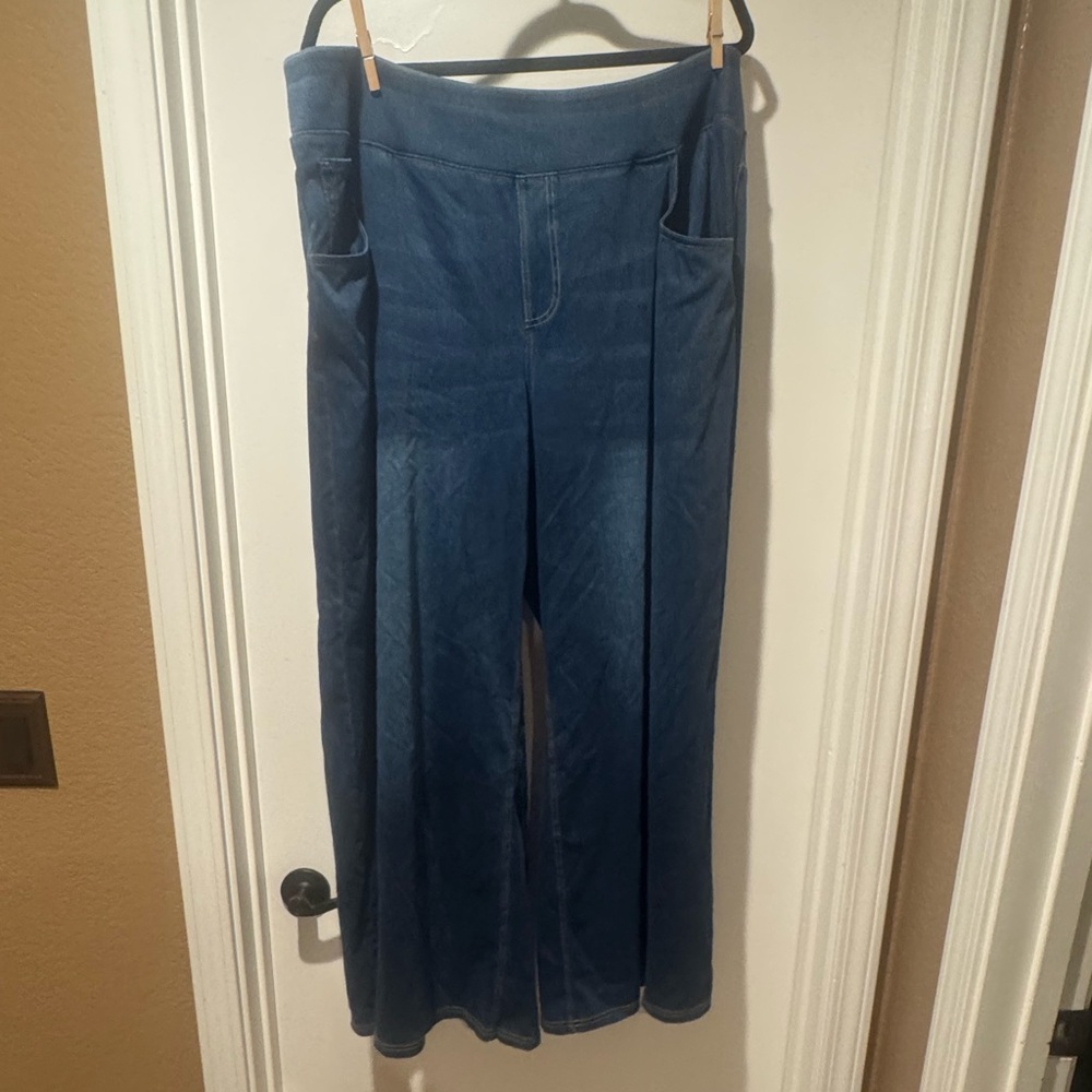 HALARA Blue Denim Pants with Yellow Stitching